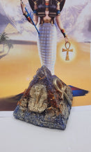 Charger l'image dans la galerie, Collection Isis & Égypte ancienne- Pyramide Isis Cornaline & Lapis-Lazuli