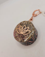 Charger l'image dans la galerie, Porte clé Orgonite  -Agate de Lyall (Gaspésie)