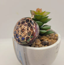 Charger l'image dans la galerie, Pendentif Orgonite - Collection « Axe Céleste »