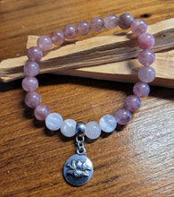 Charger l'image dans la galerie, Bracelet Pierres Semi-Précieuses pour elle-Quartz Cerise & Sélénite-Lotus