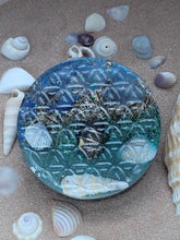 Charger l'image dans la galerie, Orgonite fleur de vie - Célestine & Quartz bleu