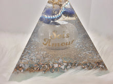 Charger l&#39;image dans la galerie, PRÉ COMMANDE // Orgonite 15x15 cm ✨𝒟𝒾𝓋𝒾𝓃𝒾𝓉é ✨
