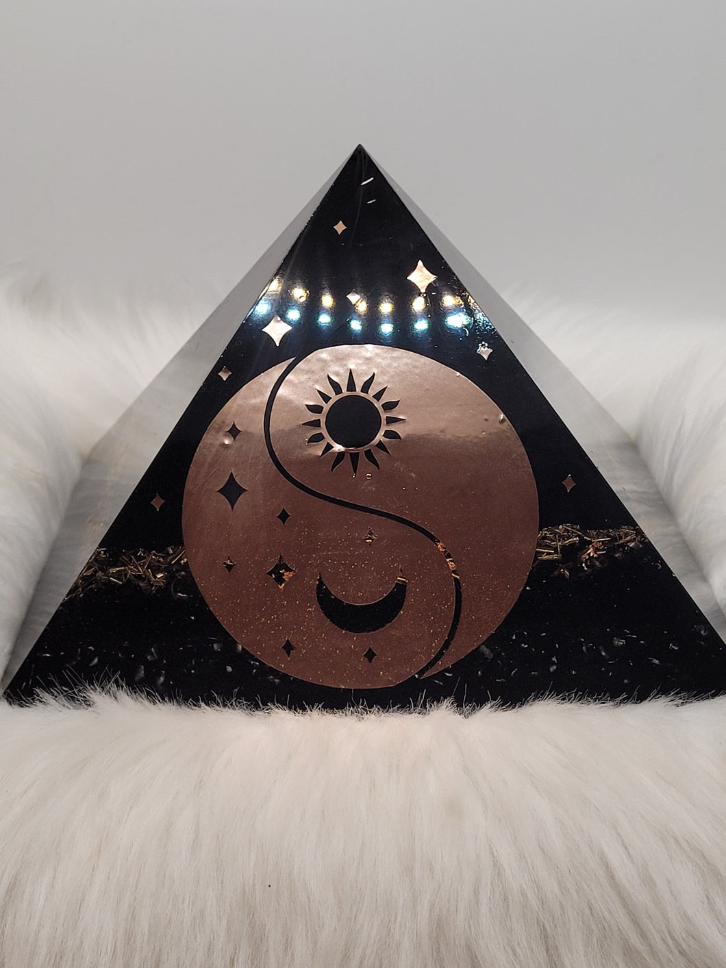 Orgonite 18x18 cm Shungite,Obsidienne Noire & Tourmaline Noire  ✨Livraison incluse✨