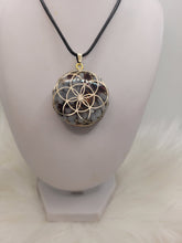 Charger l&#39;image dans la galerie, Pendentif  Orgonite -Angélite
