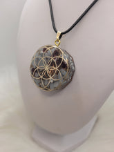 Charger l&#39;image dans la galerie, Pendentif  Orgonite -Angélite
