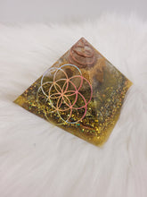 Charger l&#39;image dans la galerie, Orgonite 9x9 cm - Citrine &amp; Jaspe Jaune
