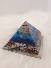 Charger l&#39;image dans la galerie, Orgonite 9x9 cm - Dumortiérite
