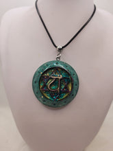 Charger l&#39;image dans la galerie, Pendentif  Orgonite -Malachite
