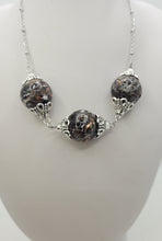 Charger l&#39;image dans la galerie, Chic Orgonites collection Élégance - Muladhara Nocturne
