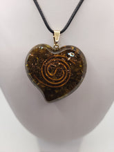 Charger l&#39;image dans la galerie, Pendentif Orgonite Coeur-Citrine
