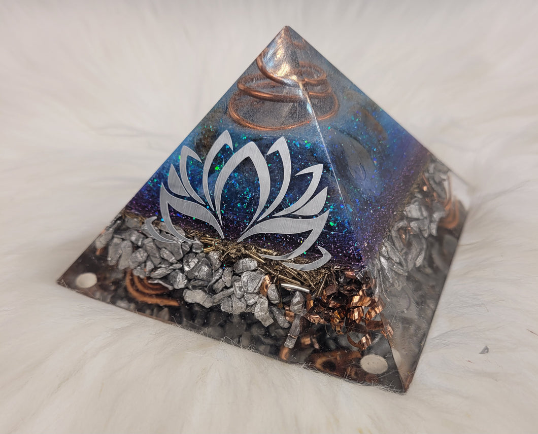 Orgonite 9x9 cm - Dumortiérite