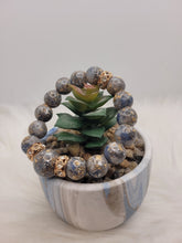 Charger l'image dans la galerie, Bracelet Orgonite- 𝑺𝒐𝒊𝒔 𝓐𝒎𝒐𝒖𝒓 🤍✨💙
