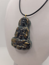 Charger l'image dans la galerie, Pendentif Orgonite Bouddha -Malachite, Grenat &amp; Tourmaline Noire
