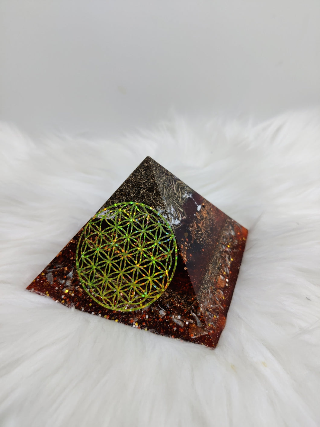 Orgonite 9x9 cm - Œil de Taureau