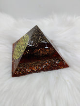 Charger l&#39;image dans la galerie, Orgonite 9x9 cm - Œil de Taureau
