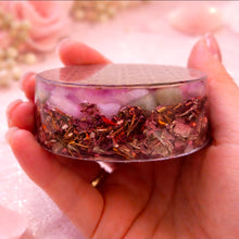 Charger l'image dans la galerie, Orgonite Fleur de vie-Quartz Rose, Aventure verte &amp; Tourmaline rose
